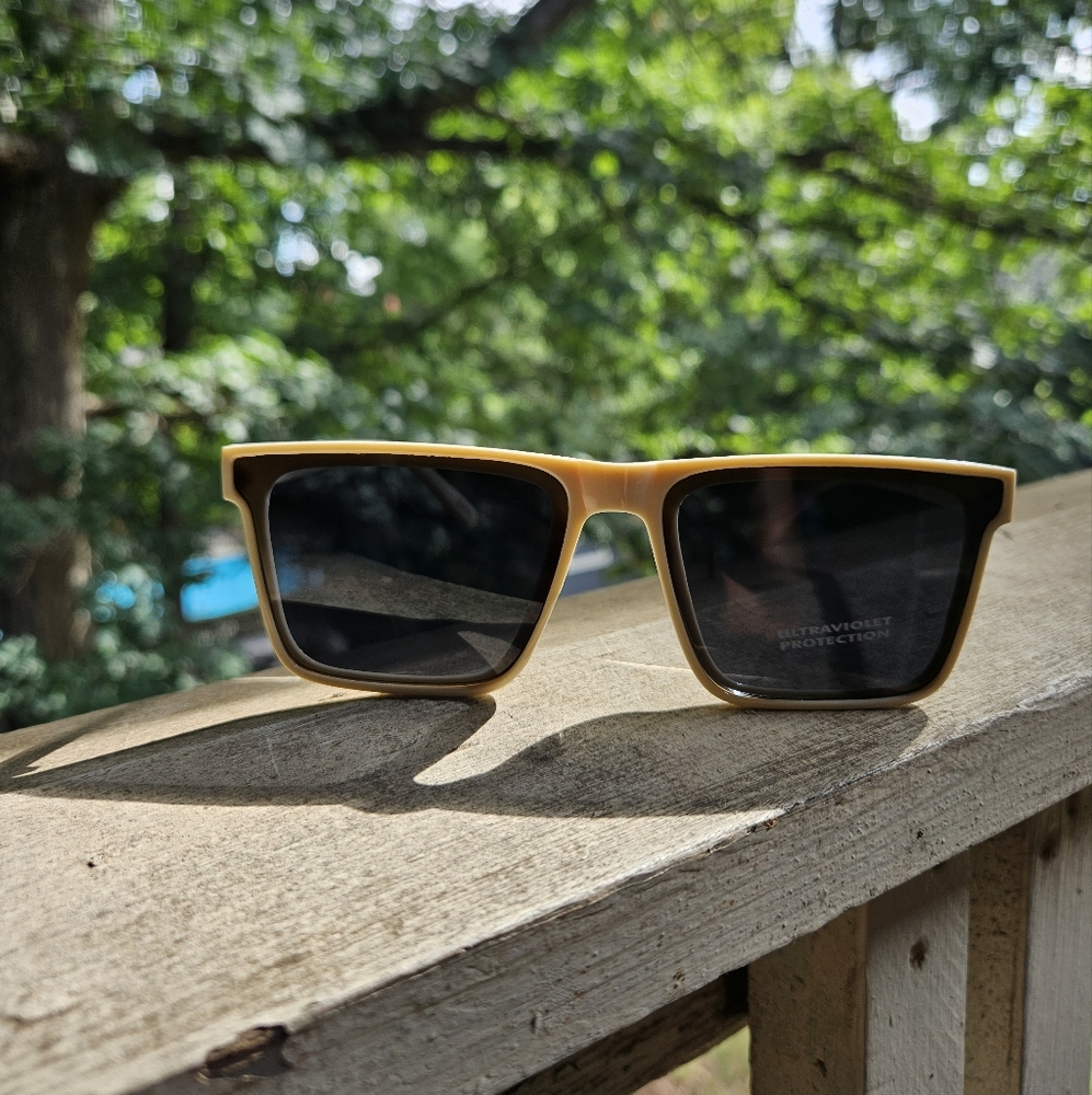 Totally 80s Sunglasses ☀️